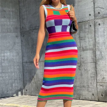 women's clothing autumn/winter new fashionable contrasting color Christmas sweater long slim fit wrapped buttocks knitted dress