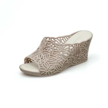 vkwwhy High Heel Platform Hollow Jelly Slippers Women's Non-slip Plastic Wedge Sandals Fashion Outdoor Wear Thick Soles